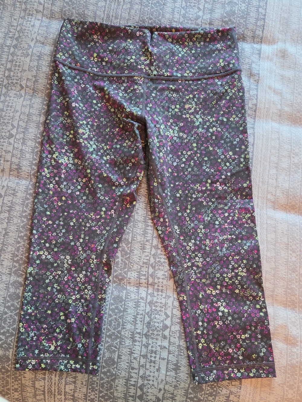 Lululemon Wunder Under Crop High Rise Size 10